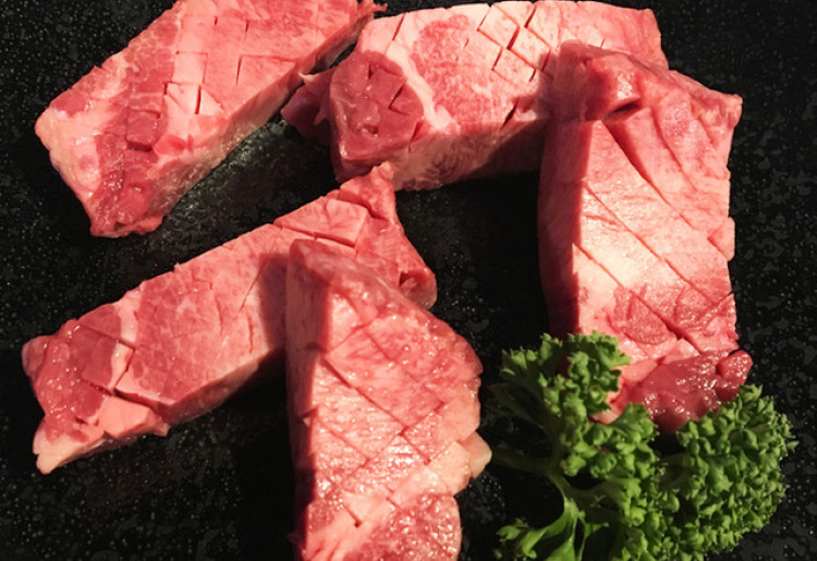 厚切りタン塩